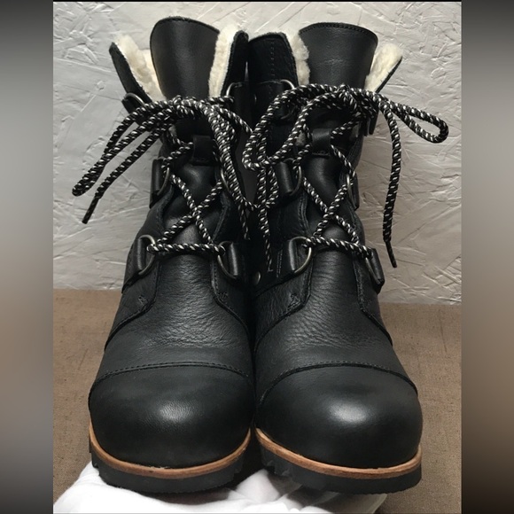 EUC Sorel Joan of Arctic Wedge Mid Shearling Womens Boots Black Leather Size 7.5 - Picture 6 of 16